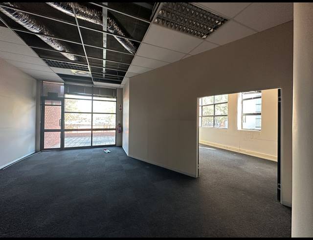 960M² OFFICE TO LET IN HIGHVELD TECHNOPARK